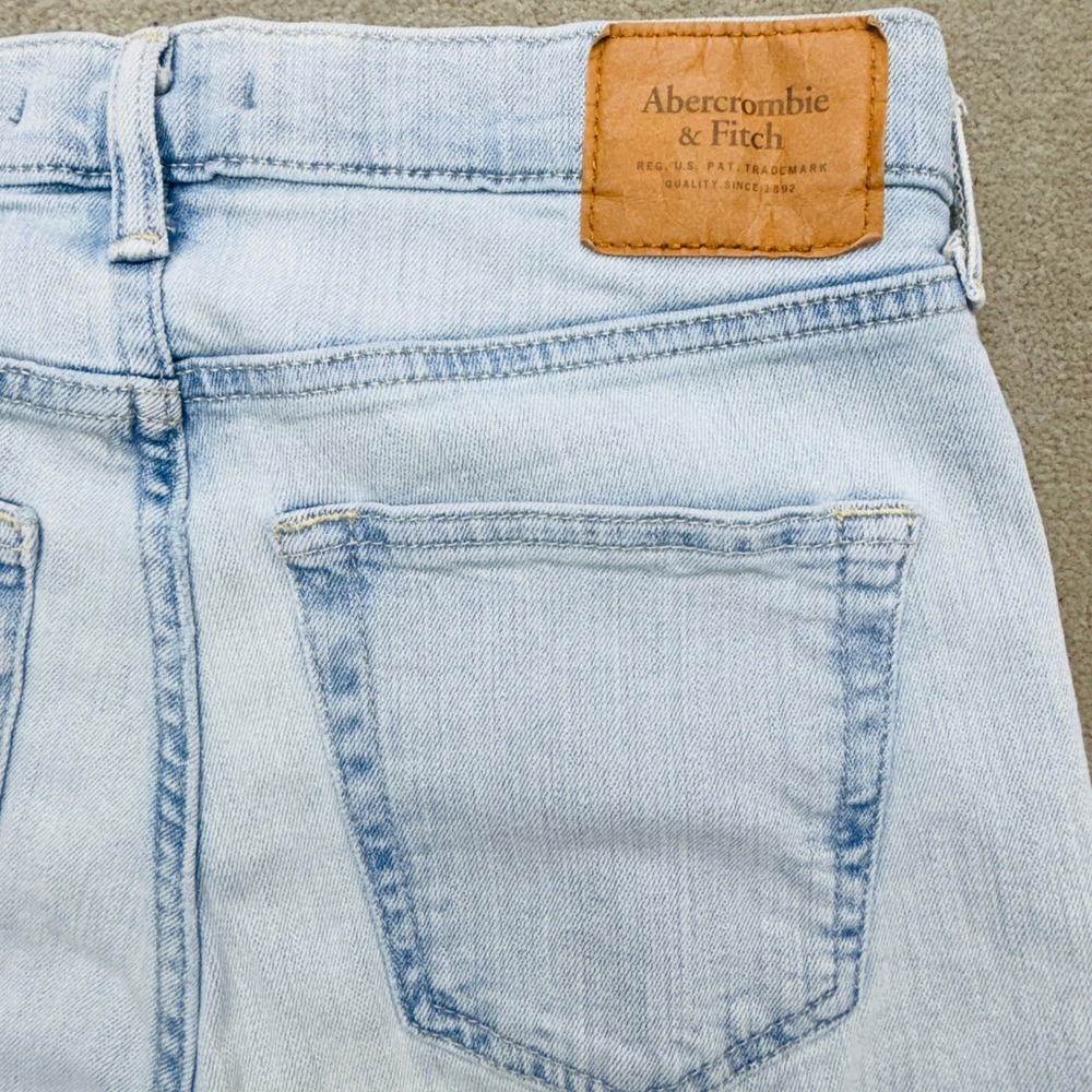 Vtg Y2K Abercrombie & Fitch Stretch Classic Straight Light Blue Jeans 28x30